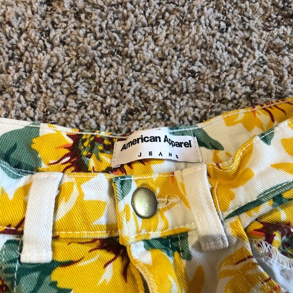 American Apparel sunflower shorts - Picture 5 of 7